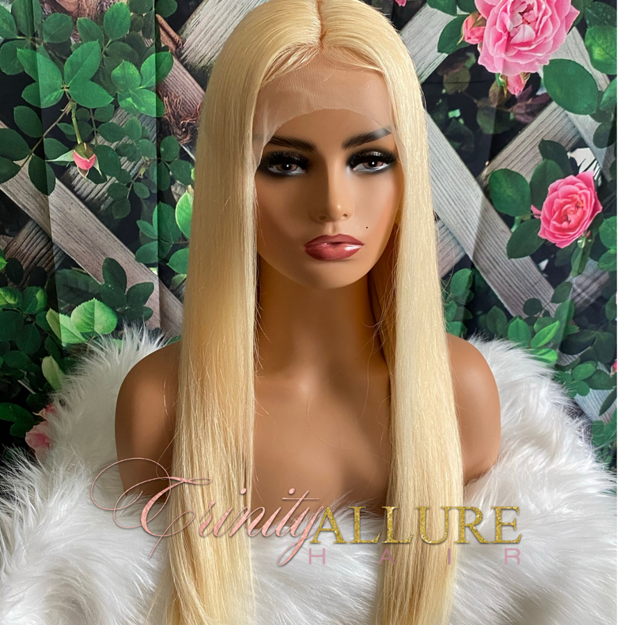 613/ Blonde Transparent Lace Frontal Wigs